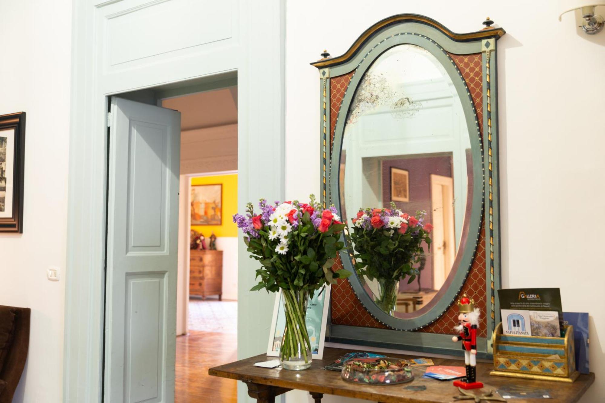 B&B Palazzo Mirelli Naples Luaran gambar