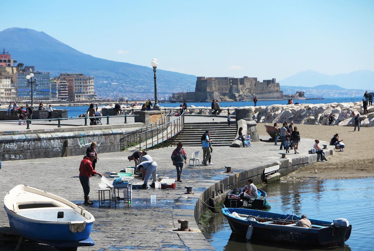 B&B Palazzo Mirelli Naples Luaran gambar
